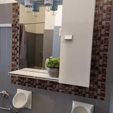 Tesla Industry Appartement *
